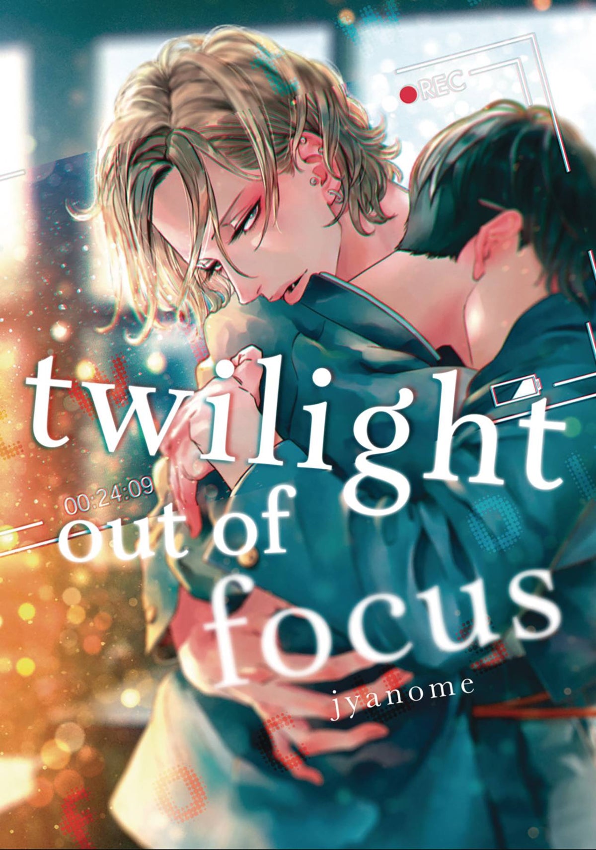 VERTICAL COMICS Graphic Novel Twilight Out Of Focus GN Vol 01 (MR) 9781647292331 DEC222034